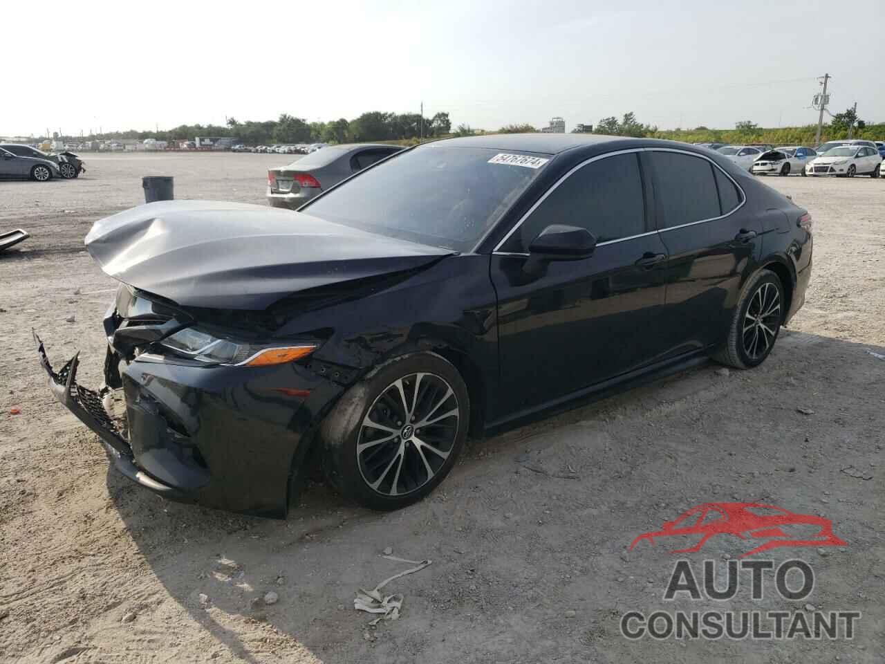 TOYOTA CAMRY 2018 - 4T1B11HK8JU133242