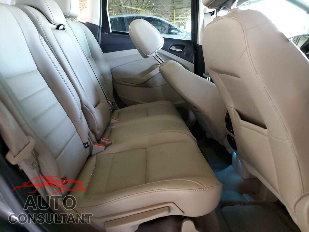 FORD CMAX 2015 - 1FADP5BU6FL118271