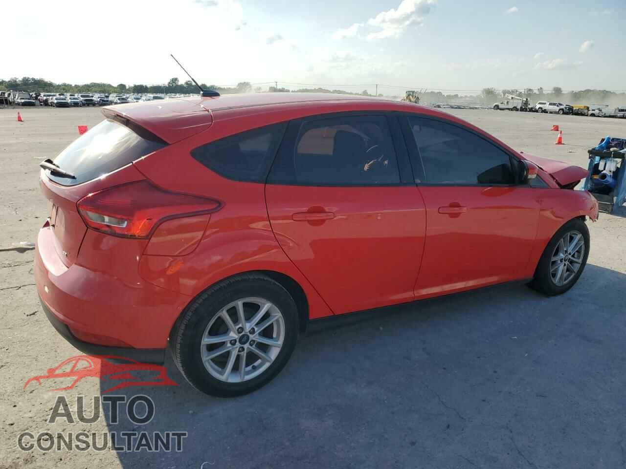 FORD FOCUS 2017 - 1FADP3K26HL248153