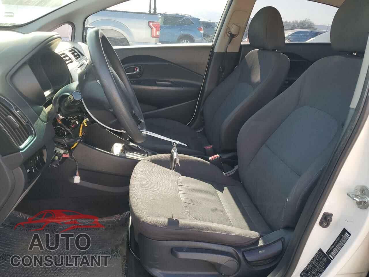 KIA RIO 2017 - KNADM4A39H6026611