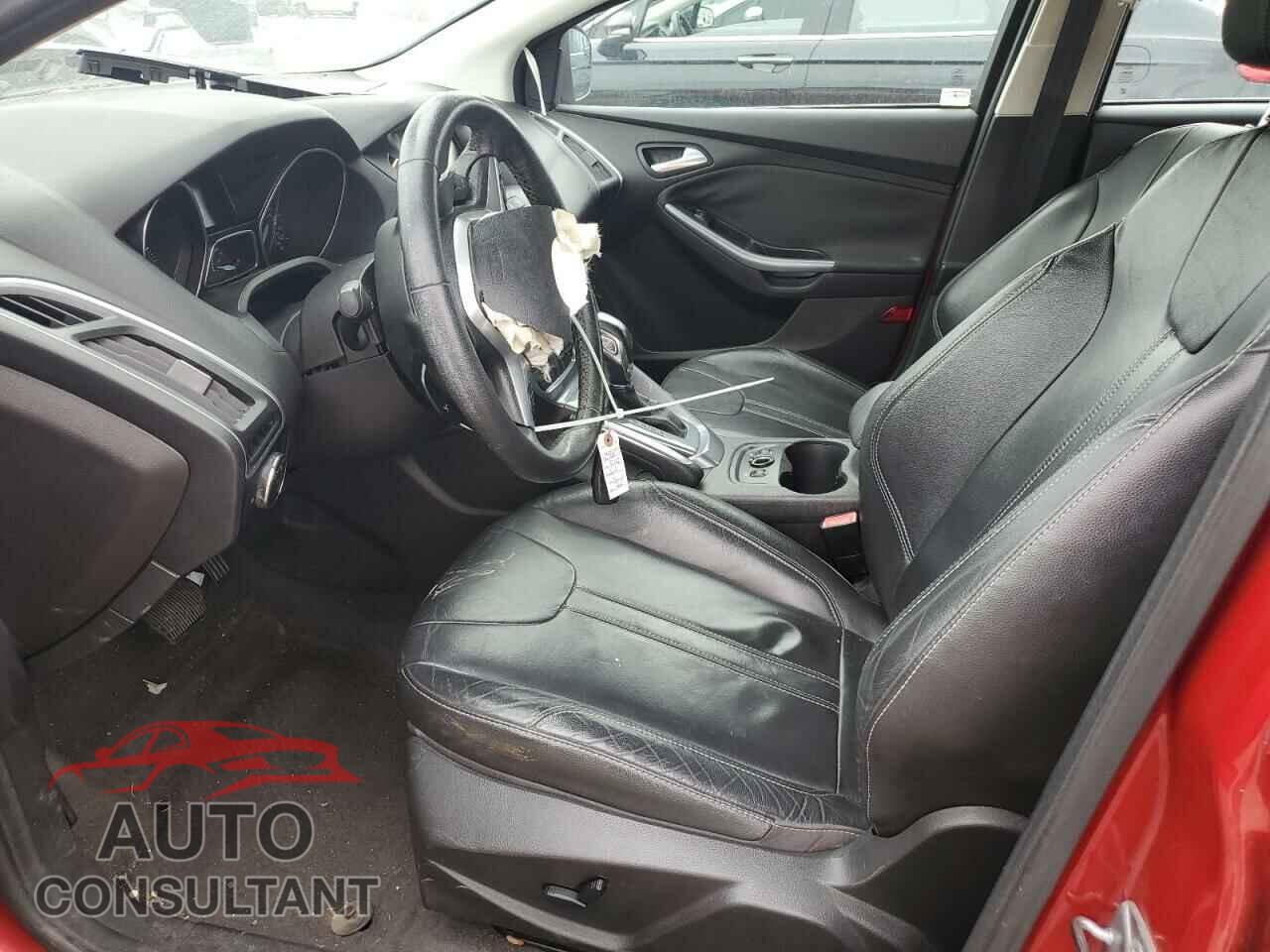 FORD FOCUS 2012 - 1FAHP3N28CL100222