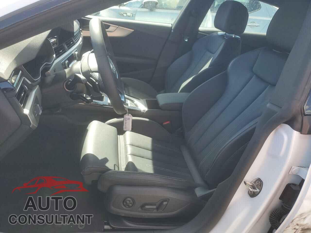 AUDI A5 2025 - WAUDACF56SA005880