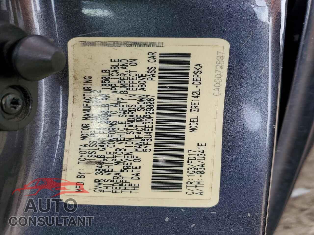 TOYOTA COROLLA 2013 - 5YFBU4EE3DP098087