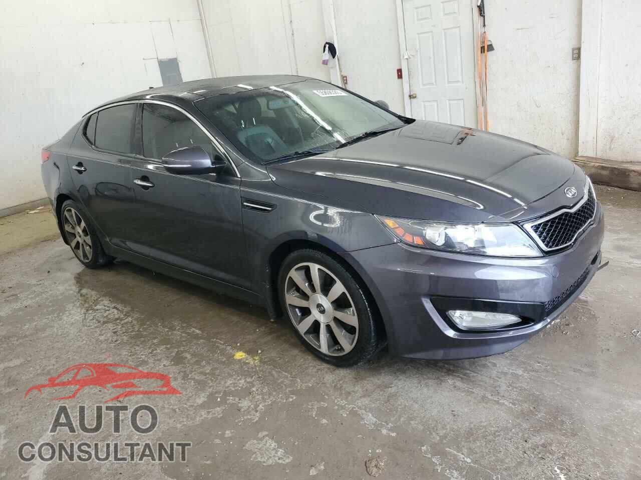 KIA OPTIMA 2011 - KNAGR4A65B5090425