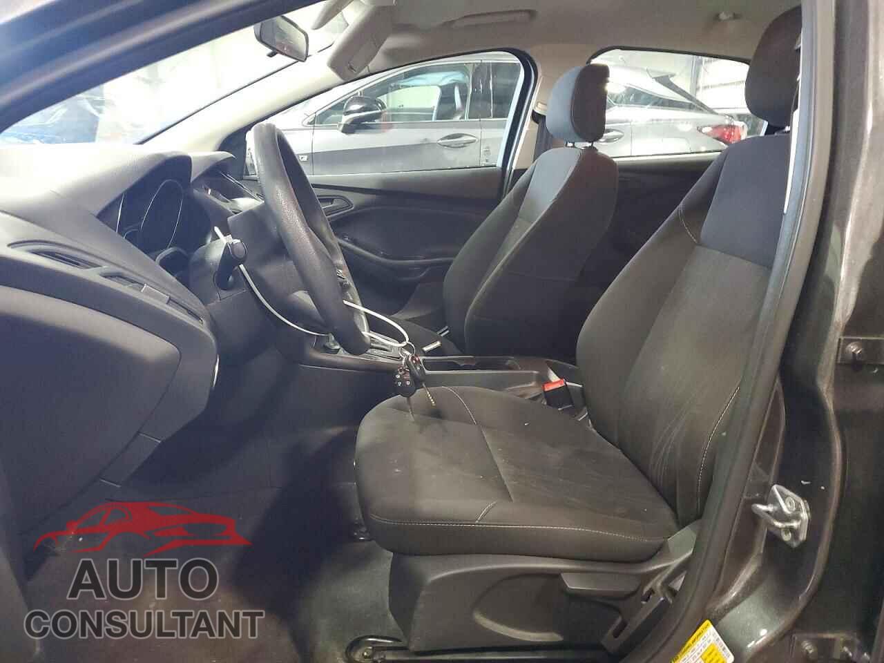 FORD FOCUS 2018 - 1FADP3E2XJL285563