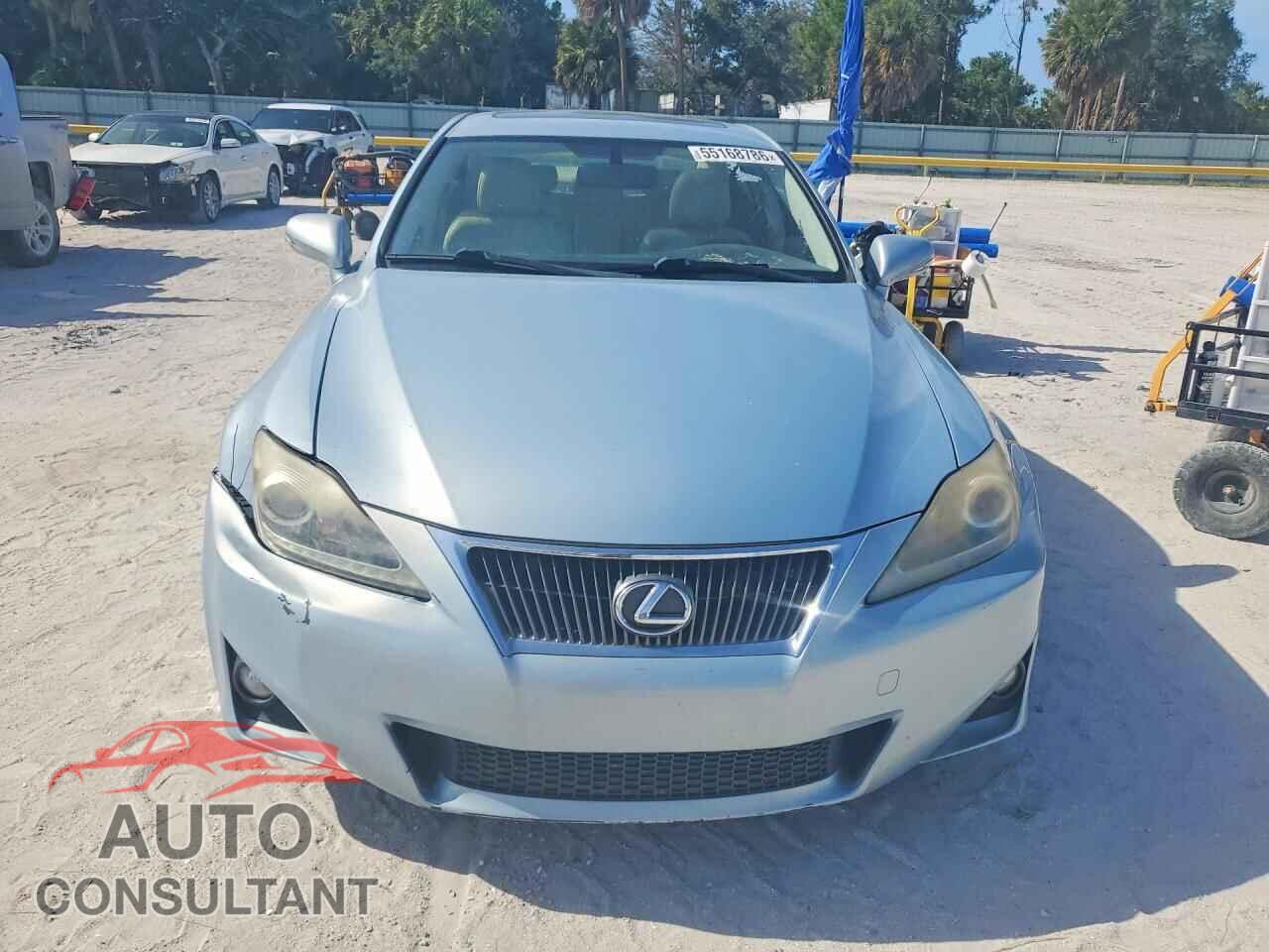 LEXUS IS 2013 - JTHBF5C26D5185339