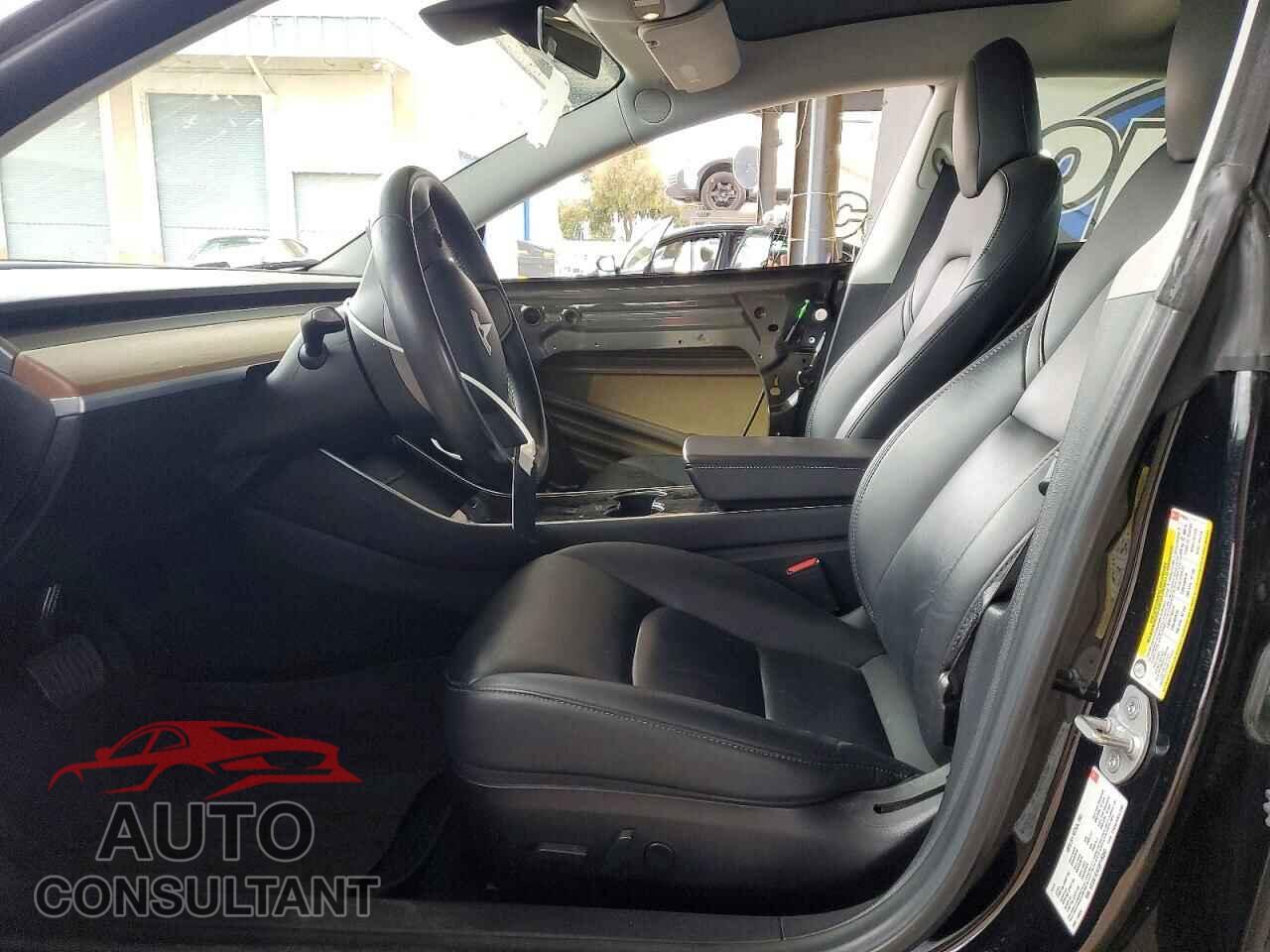 TESLA MODEL 3 2018 - 5YJ3E1EA7JF176343