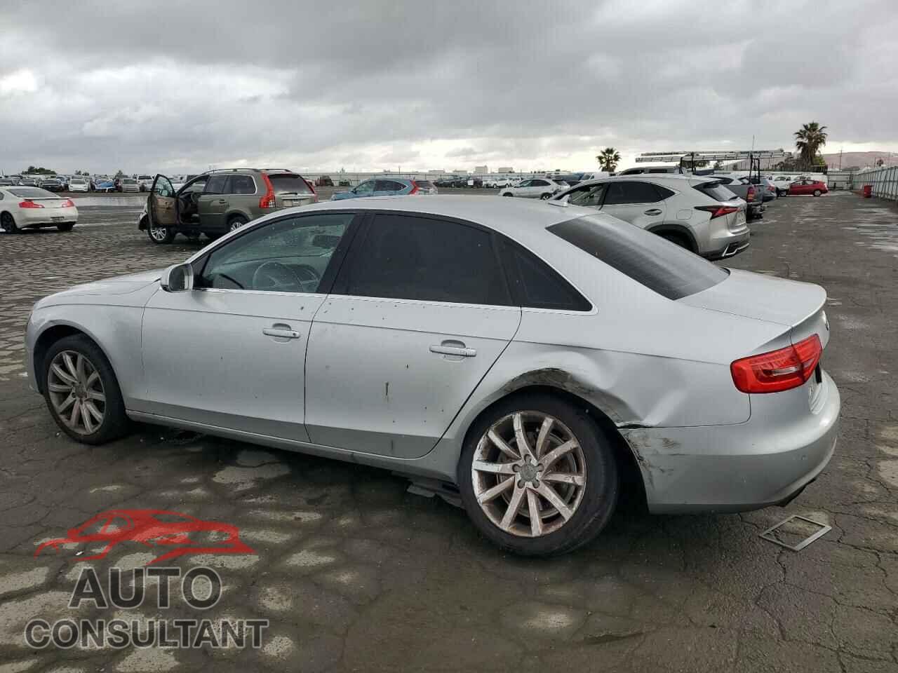 AUDI A4 2013 - WAUFFAFL9DN035559