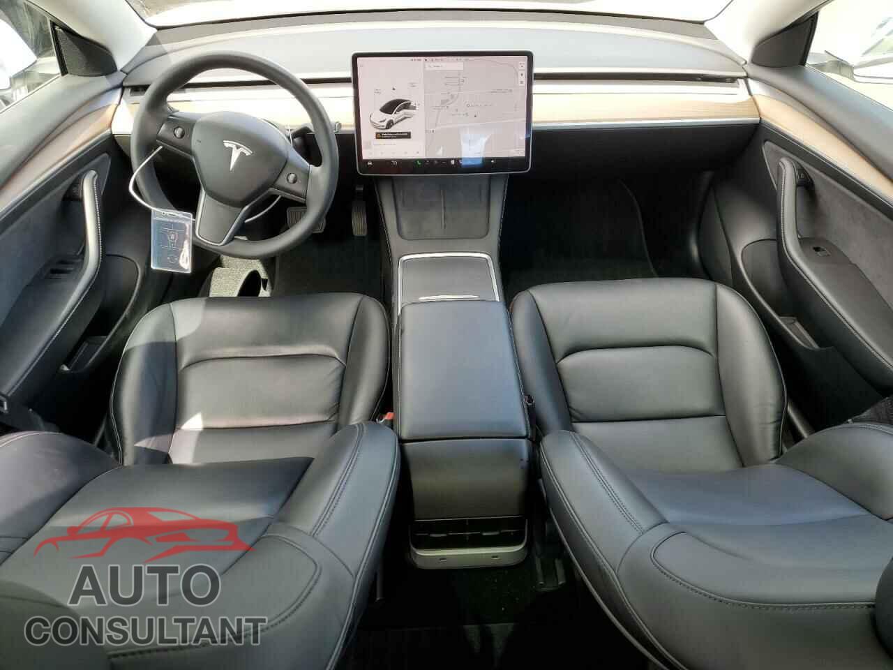 TESLA MODEL 3 2021 - 5YJ3E1EB5MF004003