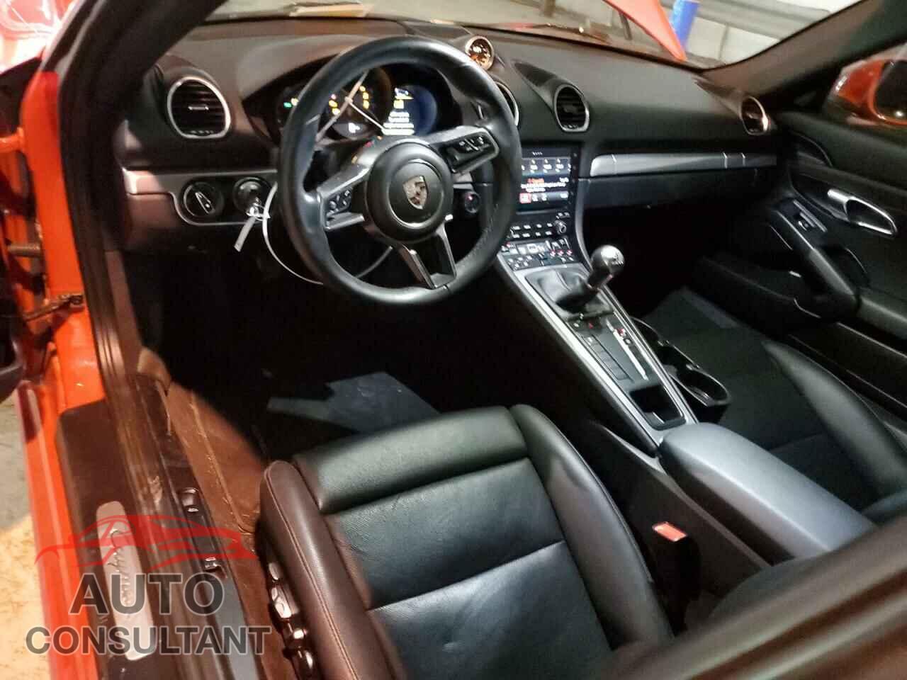 PORSCHE CAYMAN 2017 - WP0AA2A84HS270611