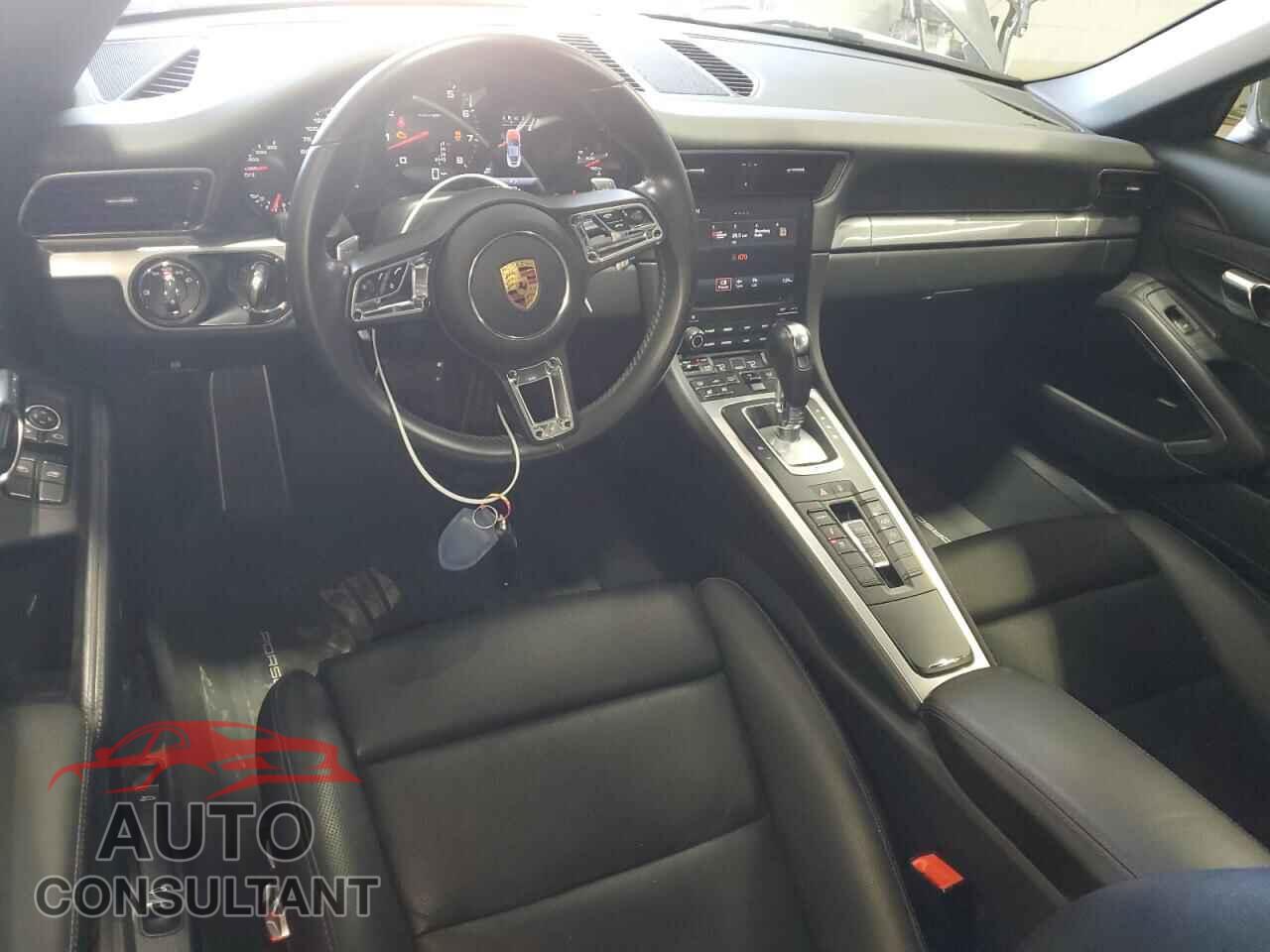 PORSCHE 911 2017 - WP0AA2A91HS106726