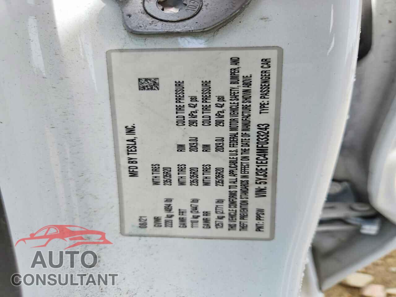 TESLA MODEL 3 2021 - 5YJ3E1EC4MF033243