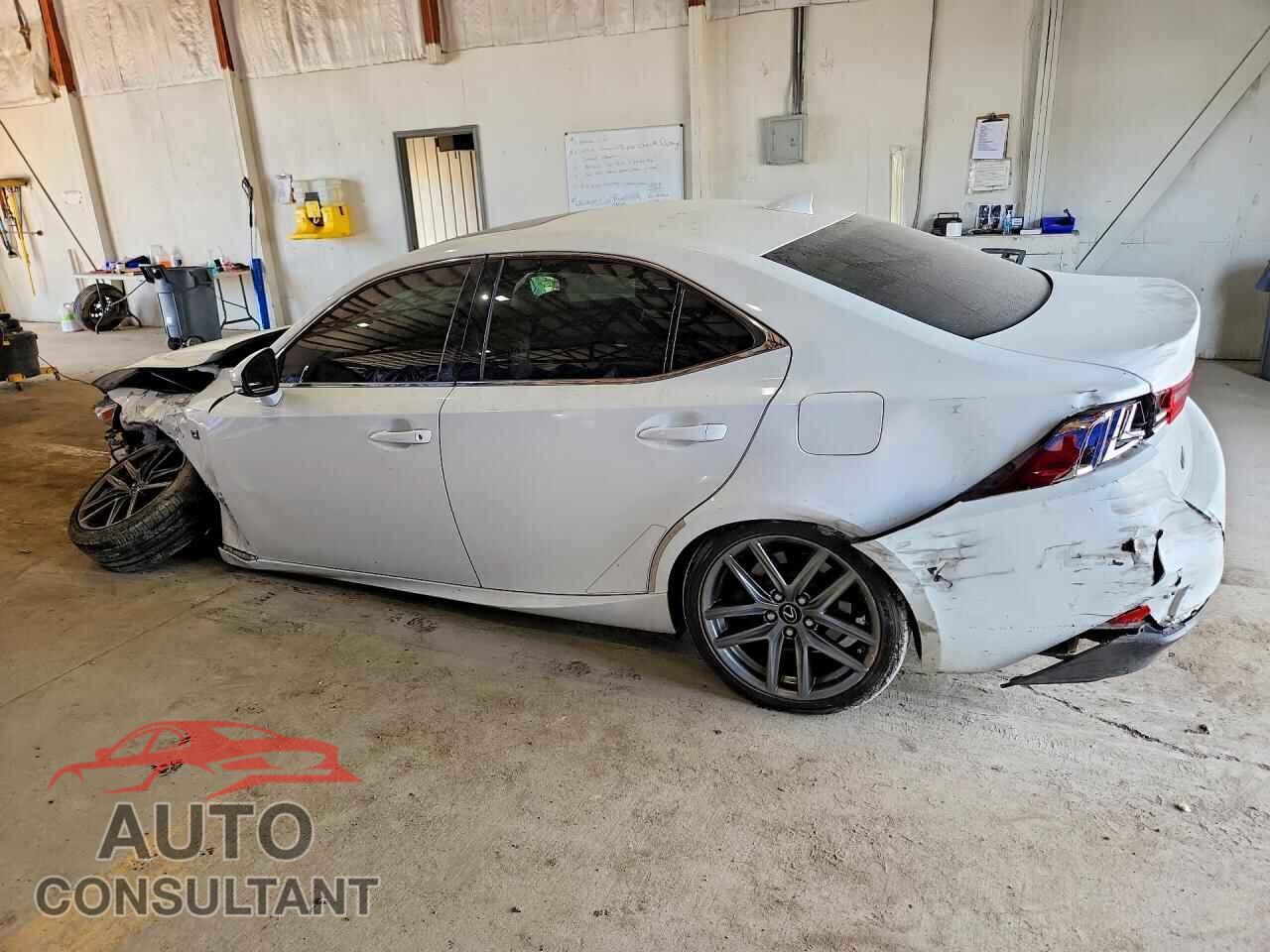 LEXUS IS 2016 - JTHBA1D24G5005236