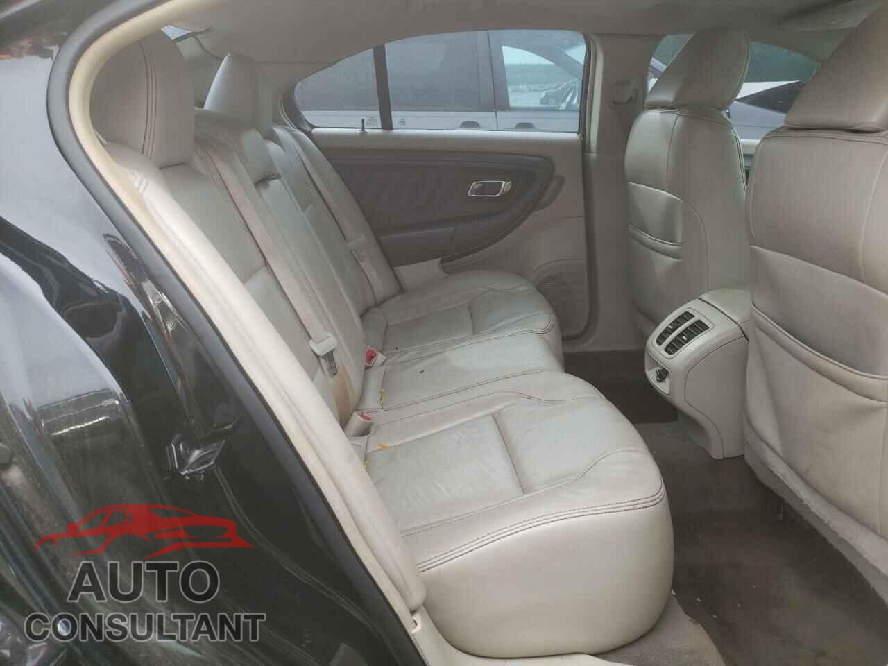 FORD TAURUS 2011 - 1FAHP2EW2BG144348