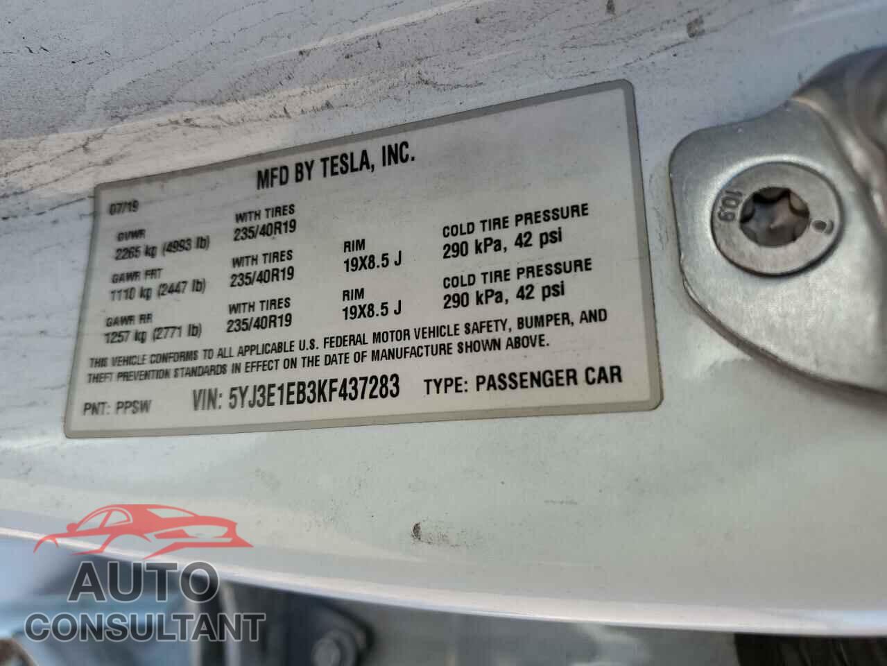 TESLA MODEL 3 2019 - 5YJ3E1EB3KF437283