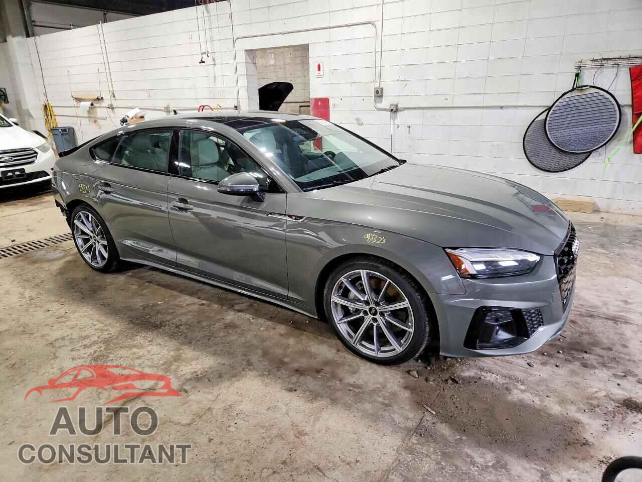 AUDI A5 2025 - WAUDACF57SA000686