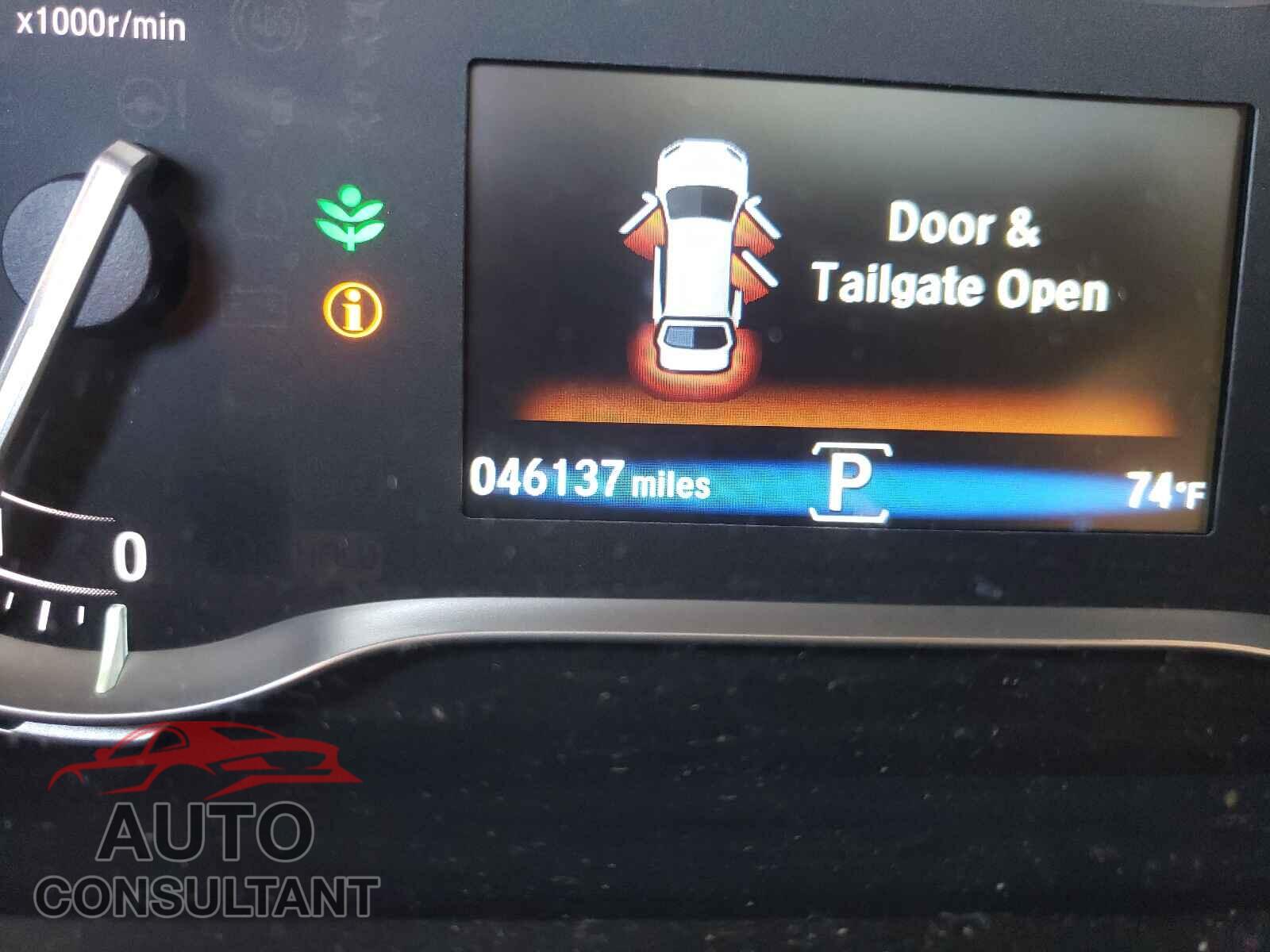 HONDA PILOT 2017 - 5FNYF5H98HB020740