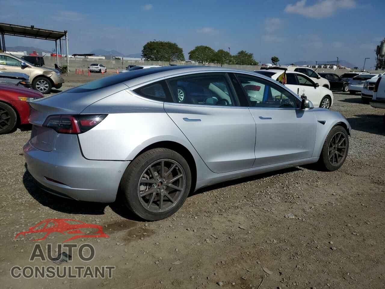 TESLA MODEL 3 2018 - 5YJ3E1EB0JF091336