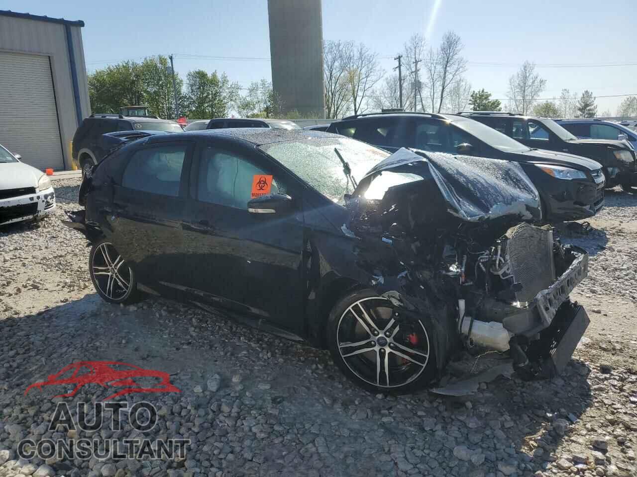 FORD FOCUS 2017 - 1FADP3L9XHL244165