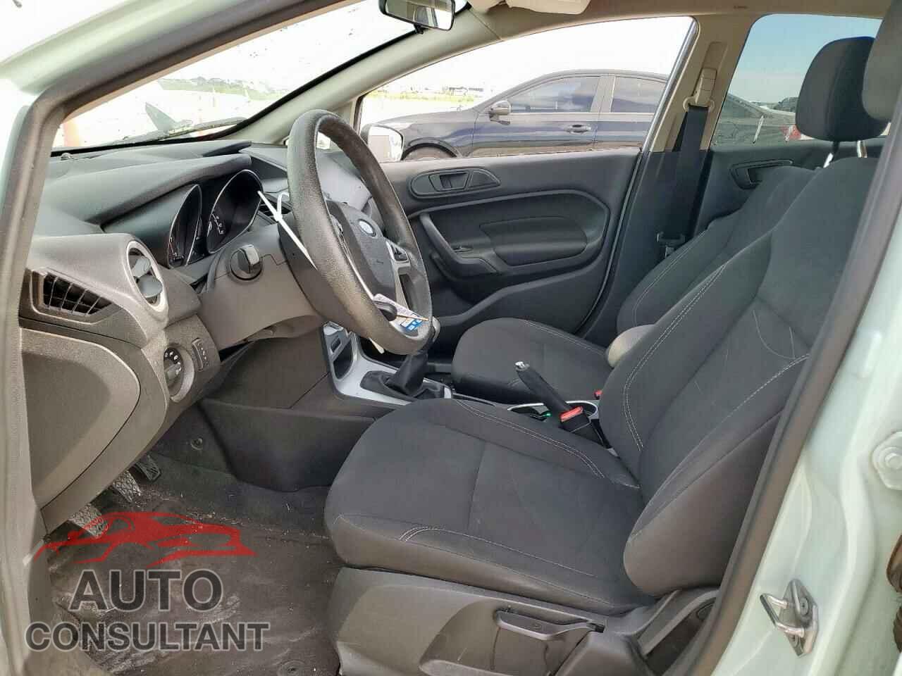 FORD FIESTA 2017 - 3FADP4EJ4HM117794
