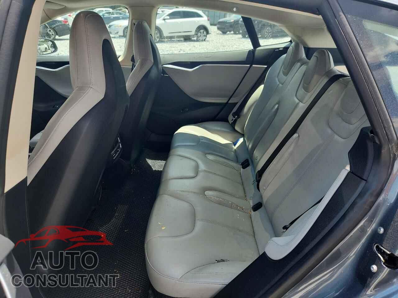 TESLA MODEL S 2013 - 5YJSA1CN2DFP05375