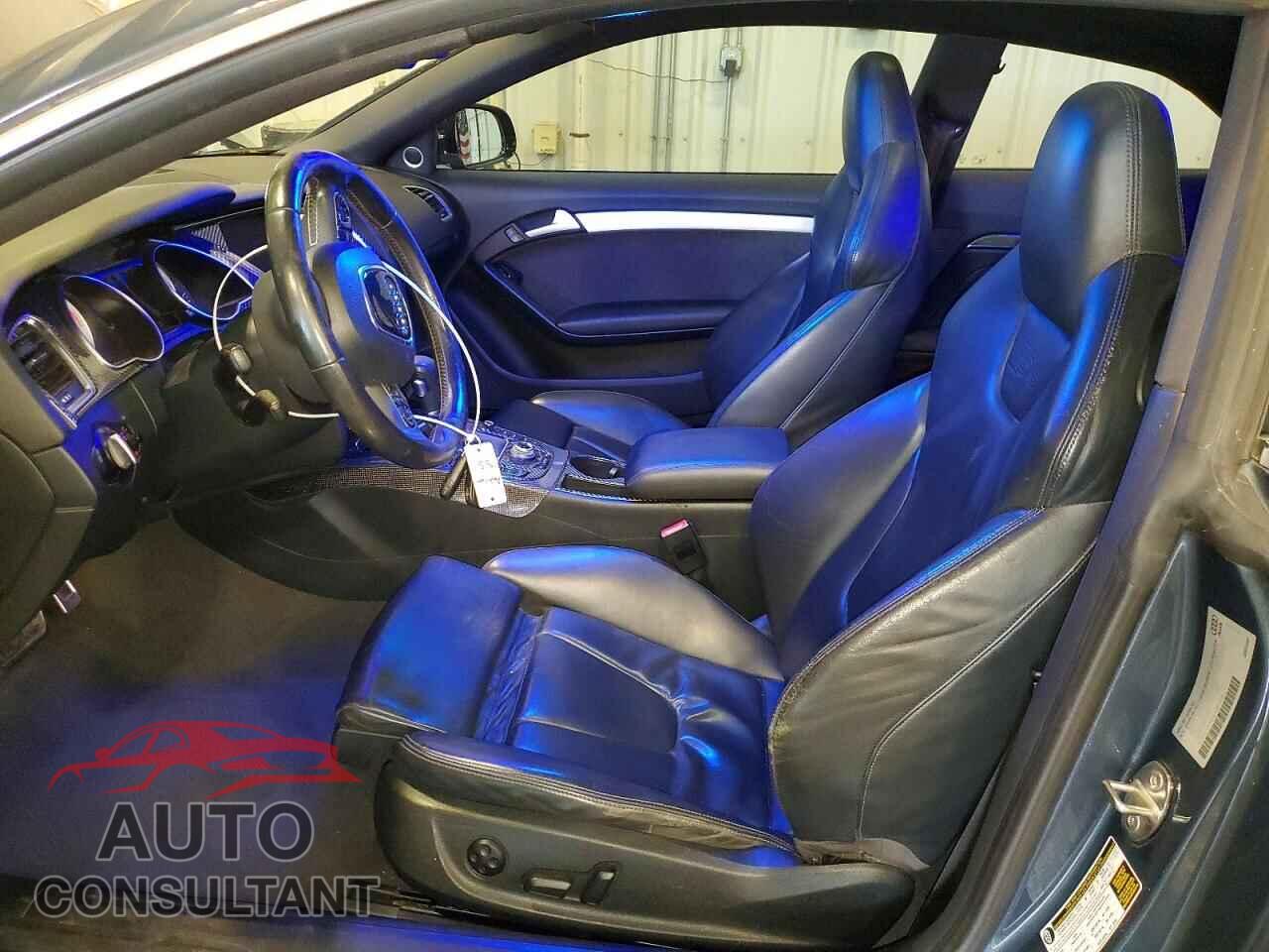 AUDI S5/RS5 2011 - WAUCVAFR4BA001978