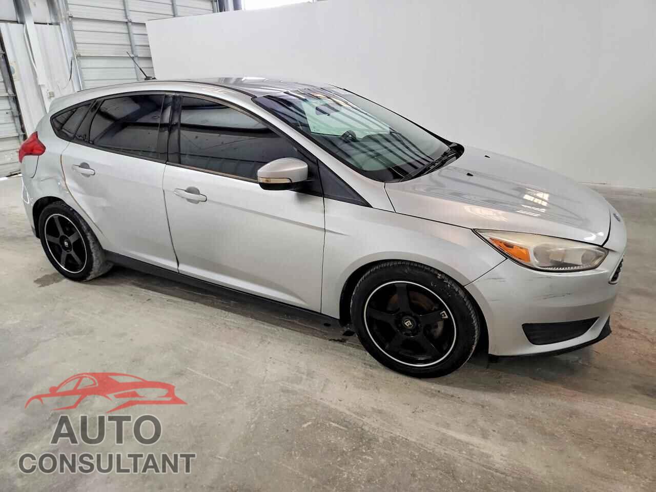 FORD FOCUS 2017 - 1FADP3K29HL318941