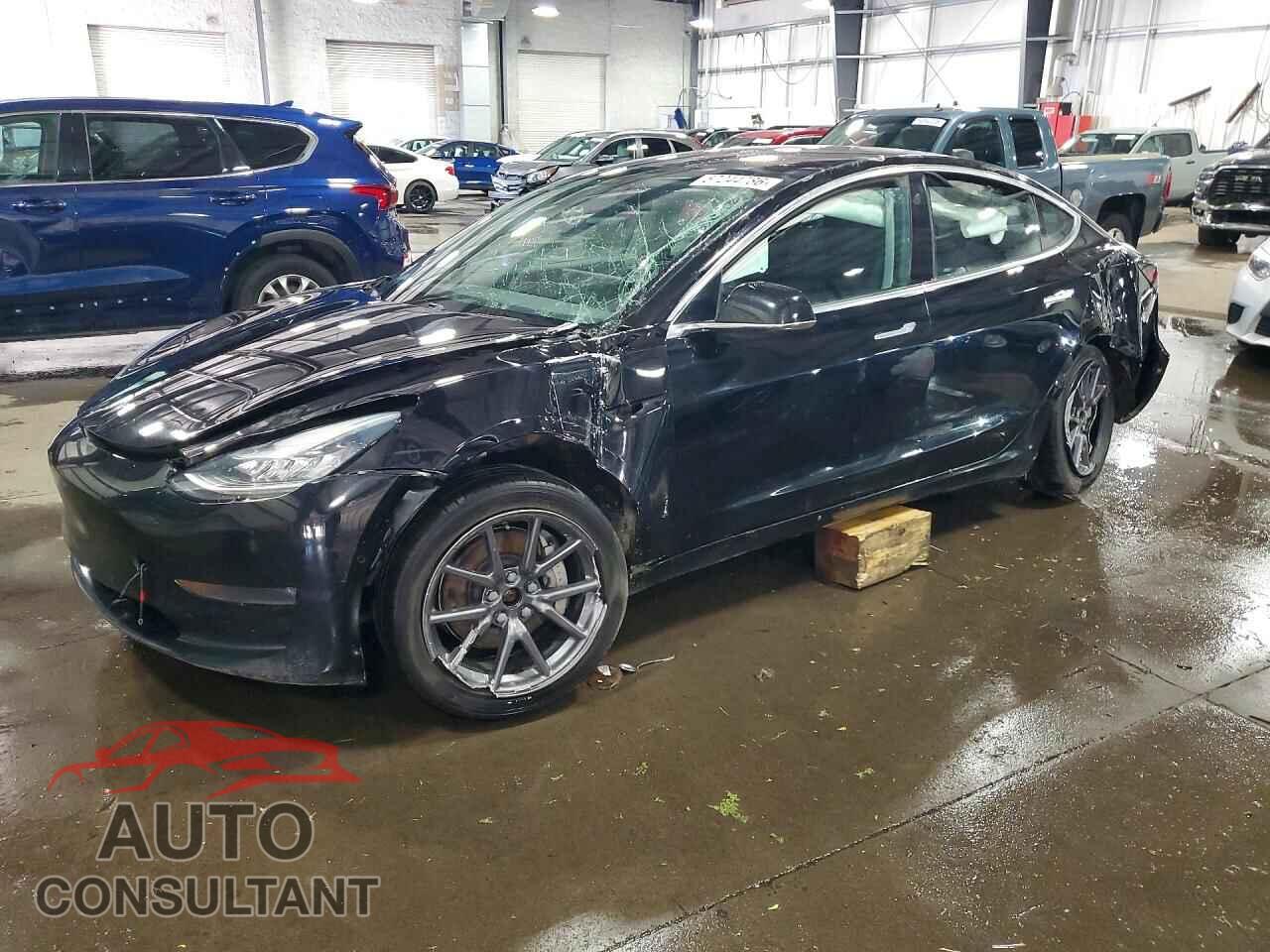 TESLA MODEL 3 2018 - 5YJ3E1EB9JF182170