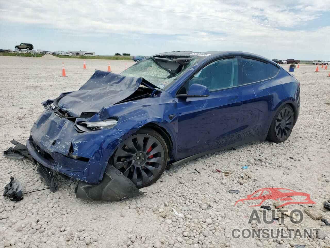 TESLA MODEL Y 2023 - 7SAYGDEF6PF806894