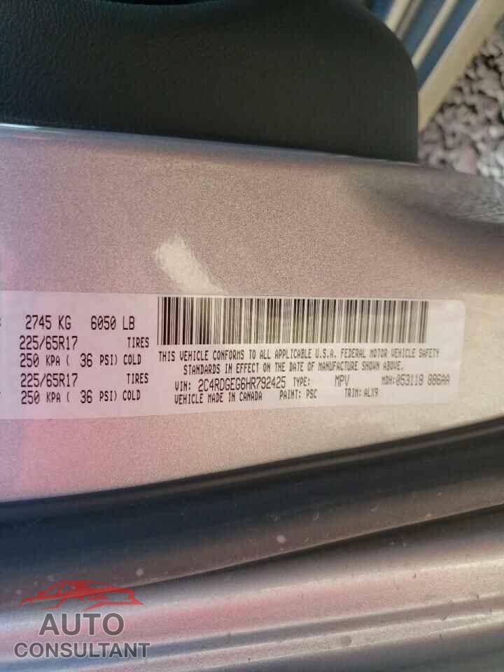 DODGE CARAVAN 2017 - 2C4RDGEG6HR792425