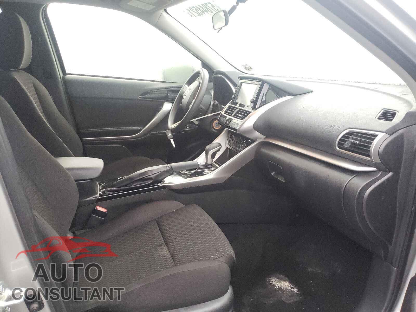 MITSUBISHI ECLIPSE 2019 - JA4AT3AA0KZ032427