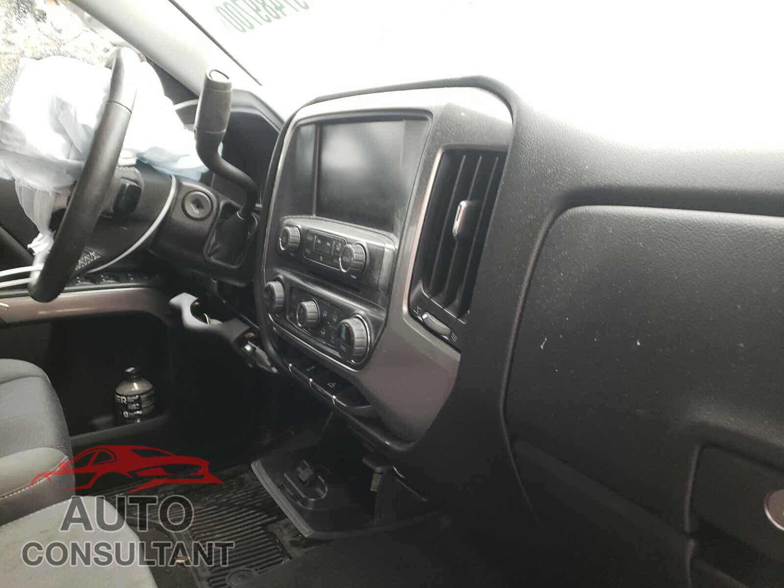 CHEVROLET SILVERADO 2019 - 2GCVKPEC8K1101676