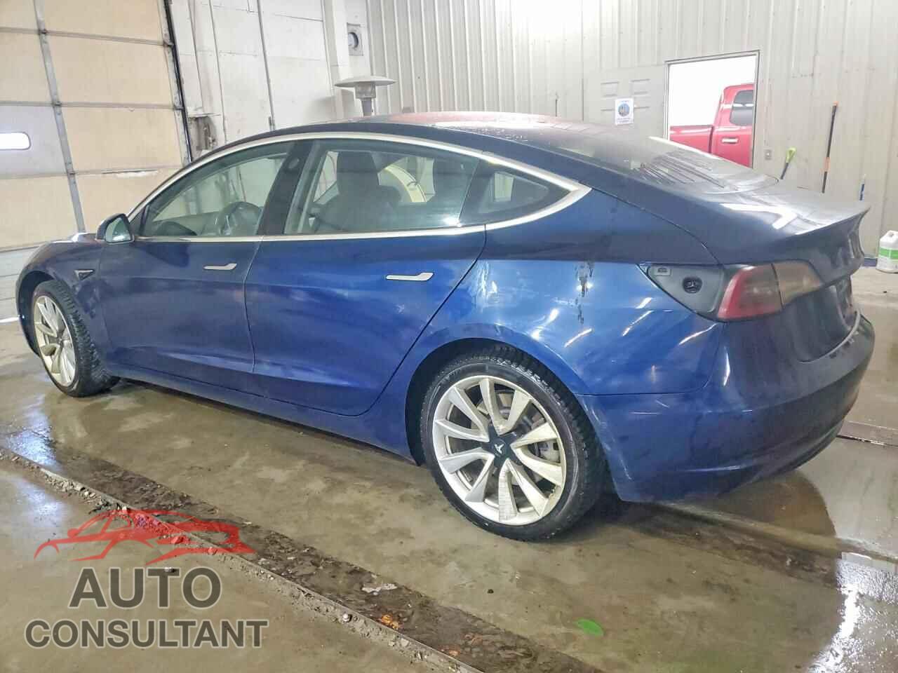TESLA MODEL 3 2018 - 5YJ3E1EAXJF013699