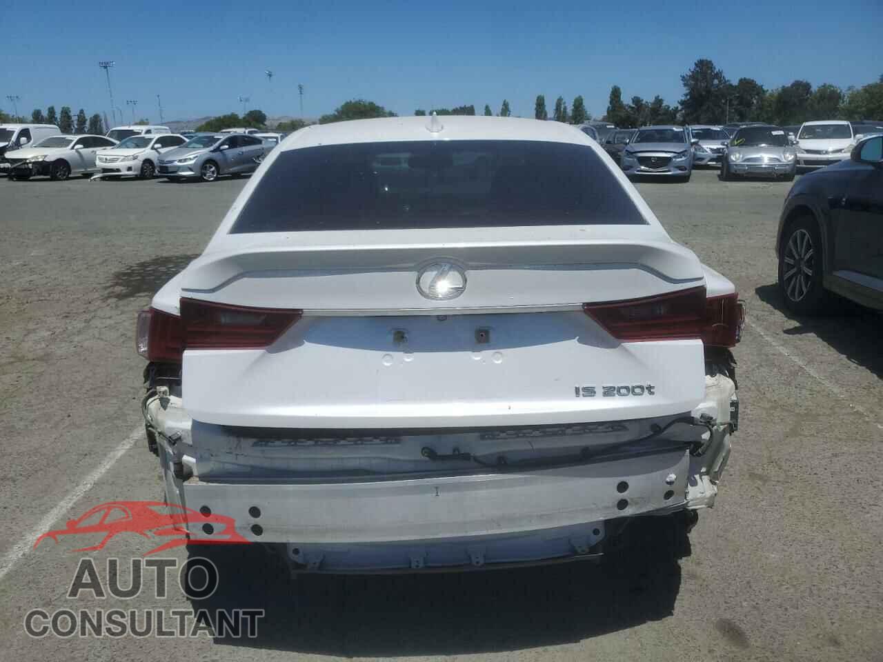 LEXUS IS 2016 - JTHBA1D25G5012924