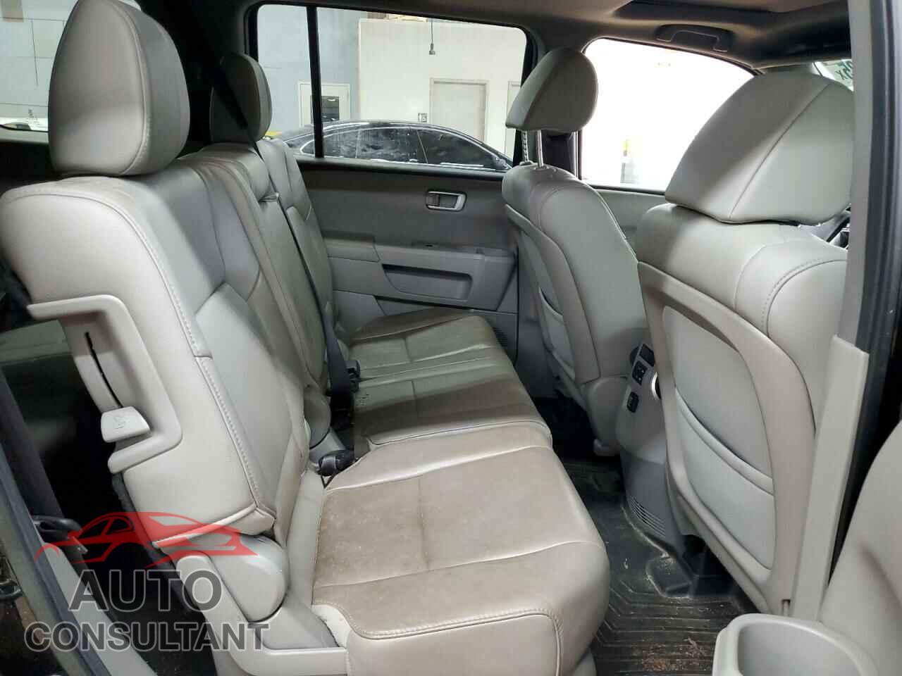 HONDA PILOT 2014 - 5FNYF4H75EB011062