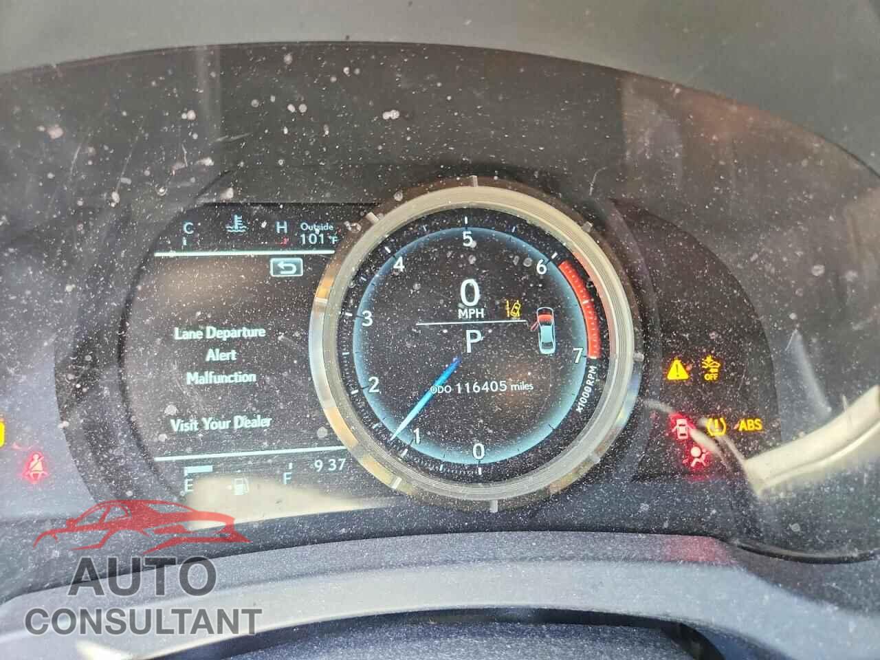LEXUS IS 2018 - JTHBA1D27J5075403