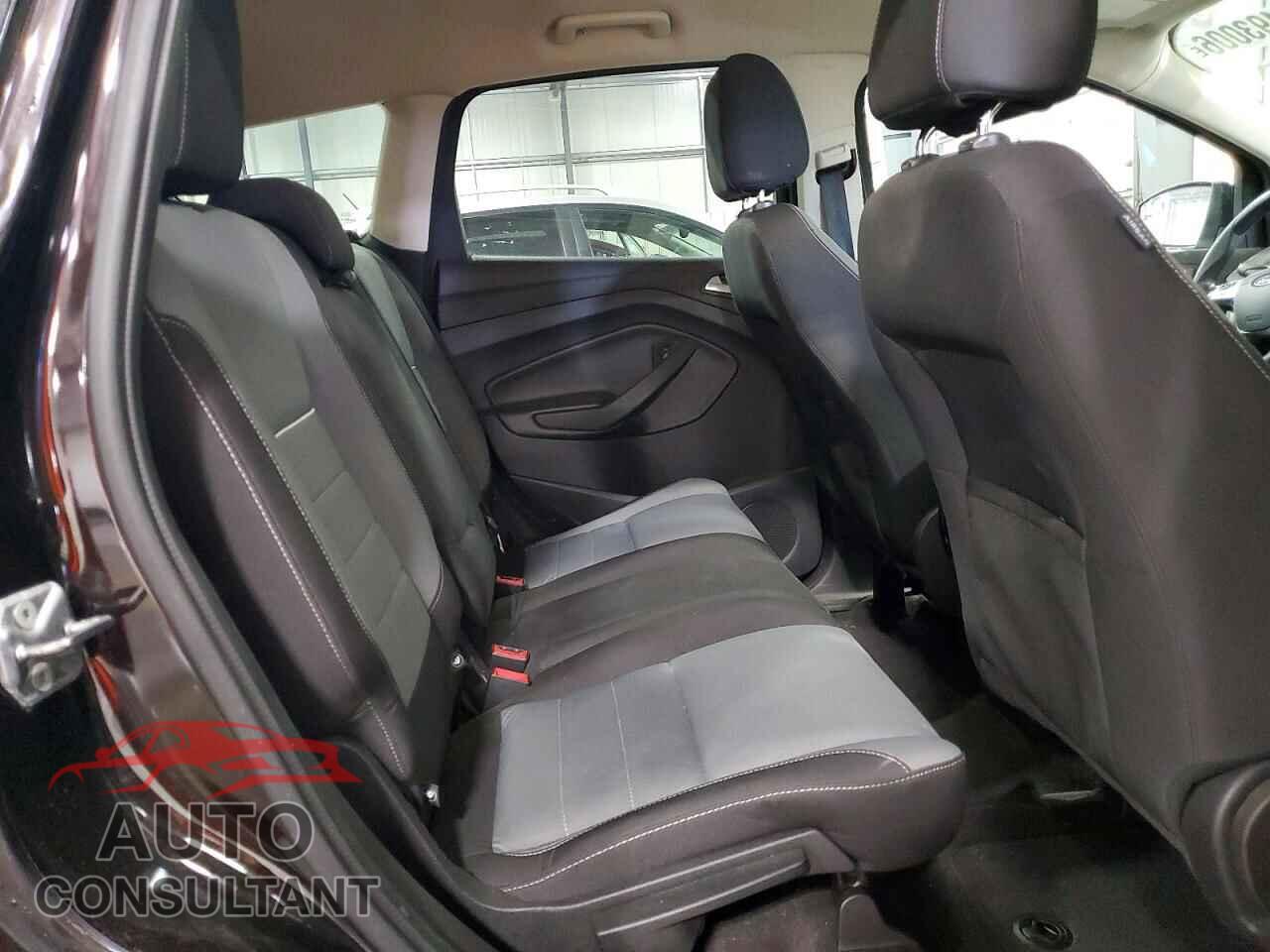 FORD ESCAPE 2013 - 1FMCU0GX9DUC24303