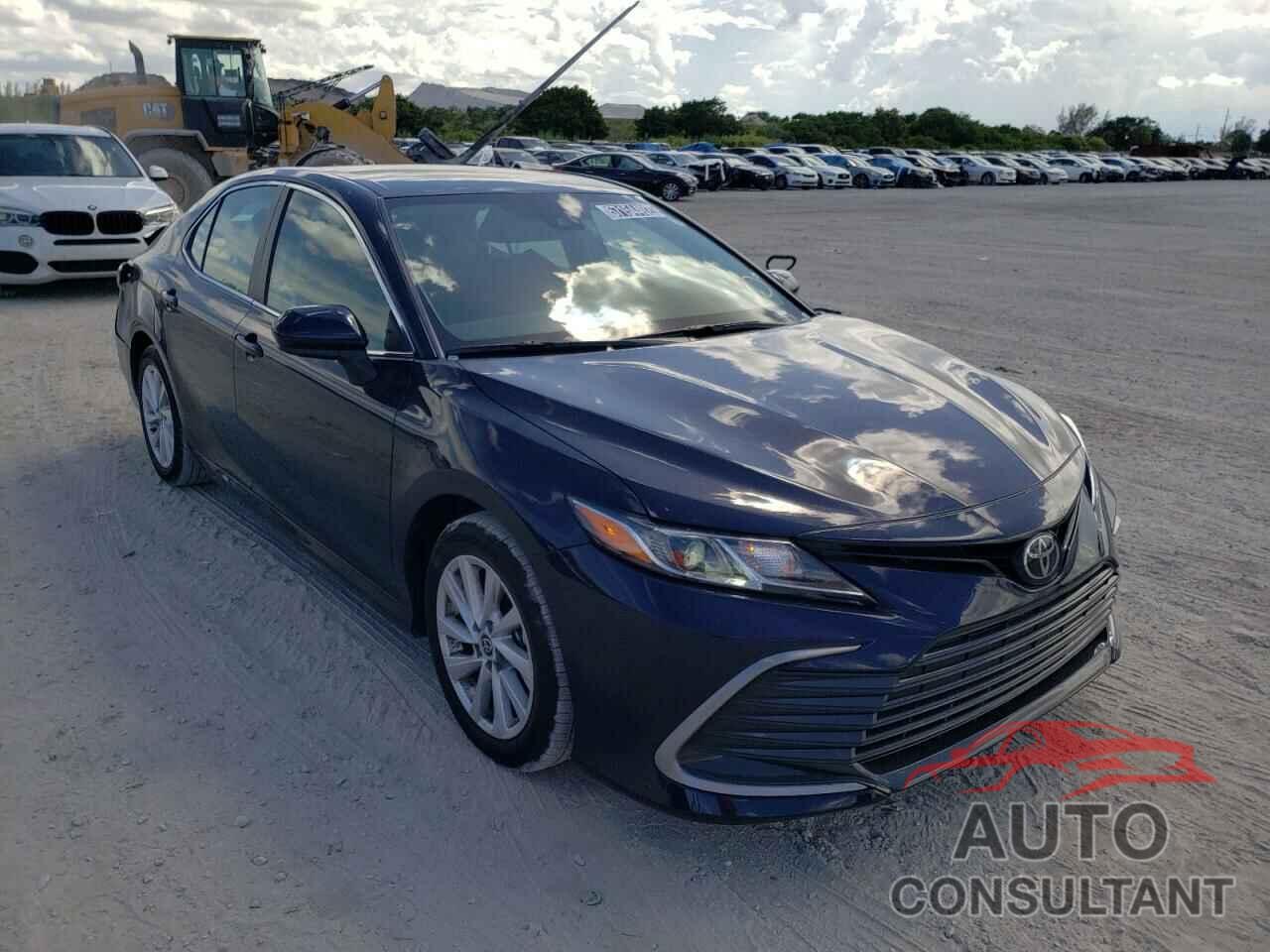 TOYOTA CAMRY 2022 - 4T1C11AK7NU699350