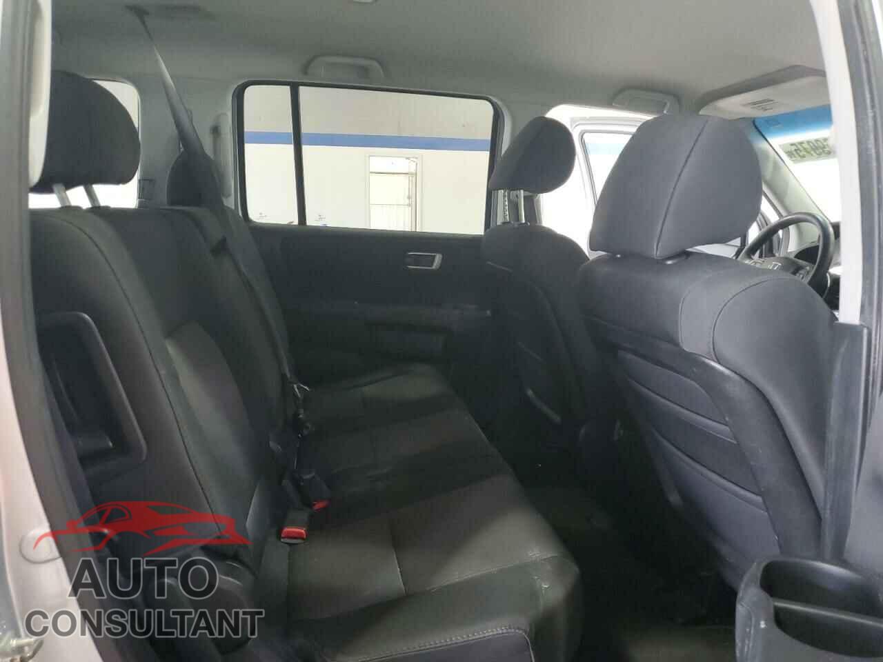 HONDA PILOT 2011 - 5FNYF4H47BB038491