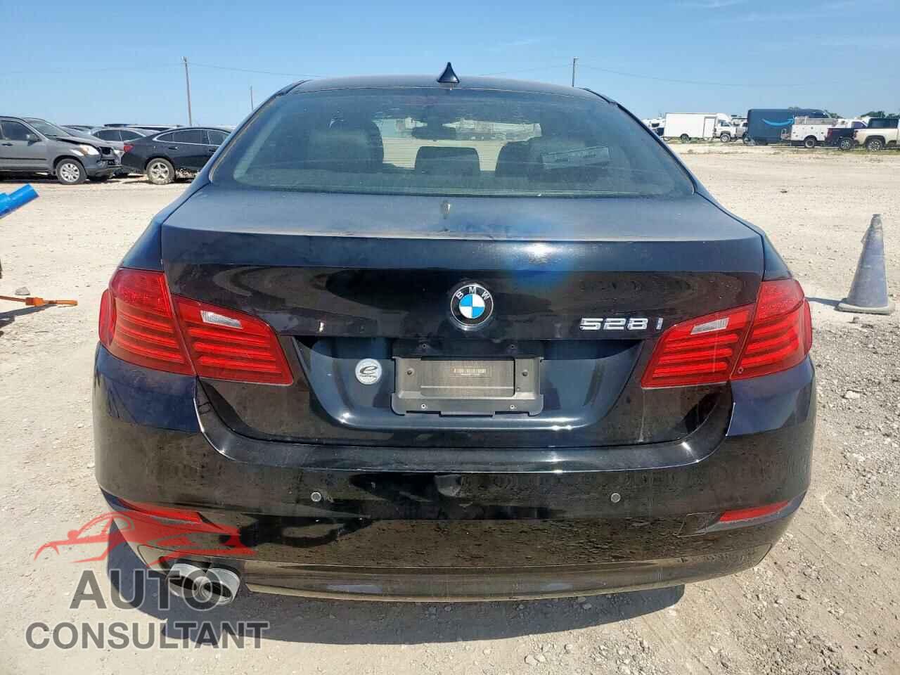 BMW 5 SERIES 2015 - WBA5A5C51FD516809