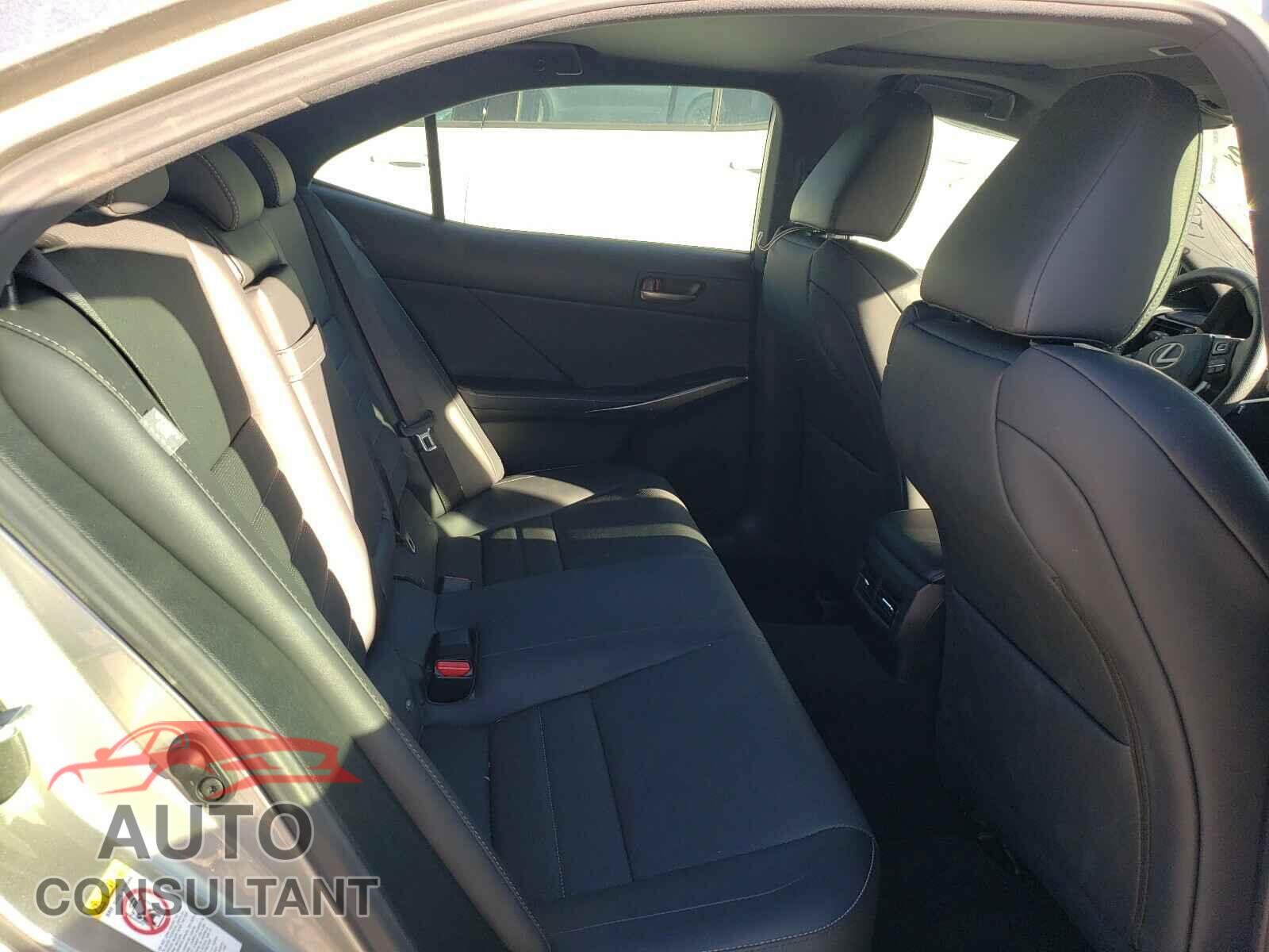 LEXUS IS 2019 - JTHBA1D23K5087260