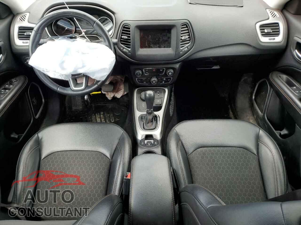 JEEP COMPASS 2019 - 3C4NJDBB2KT807487