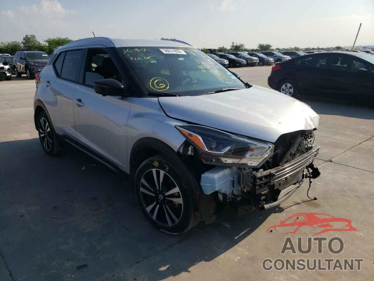 NISSAN KICKS 2019 - 3N1CP5CU2KL537174