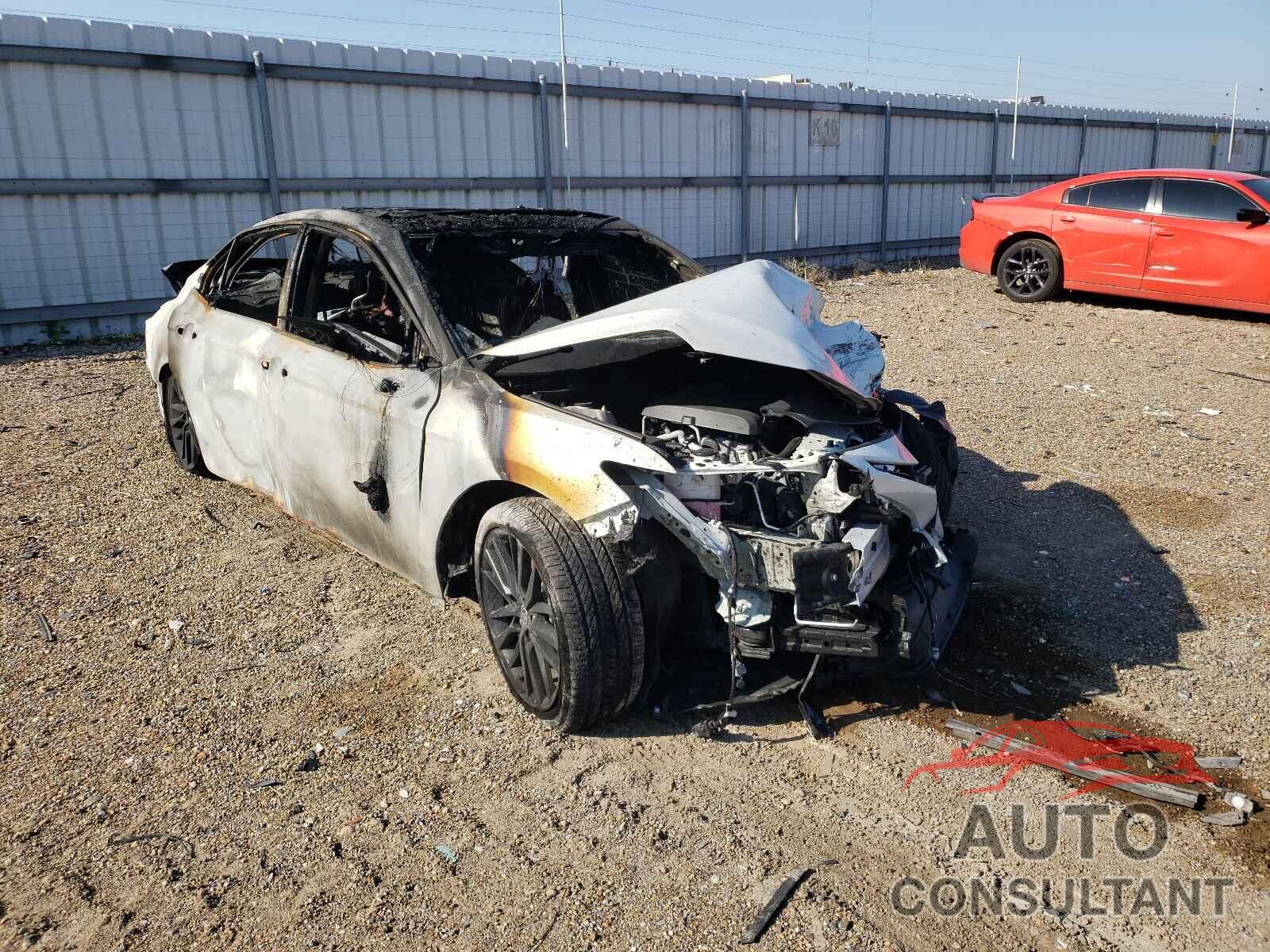 TOYOTA CAMRY 2021 - 4T1KZ1AK1MU057337