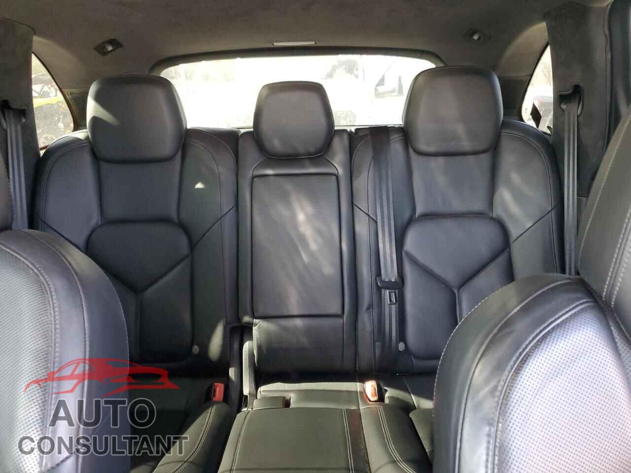 PORSCHE CAYENNE 2012 - WP1AC2A2XCLA83851