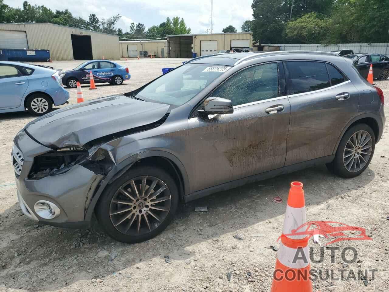 MERCEDES-BENZ GLA-CLASS 2018 - WDCTG4GB7JJ516398