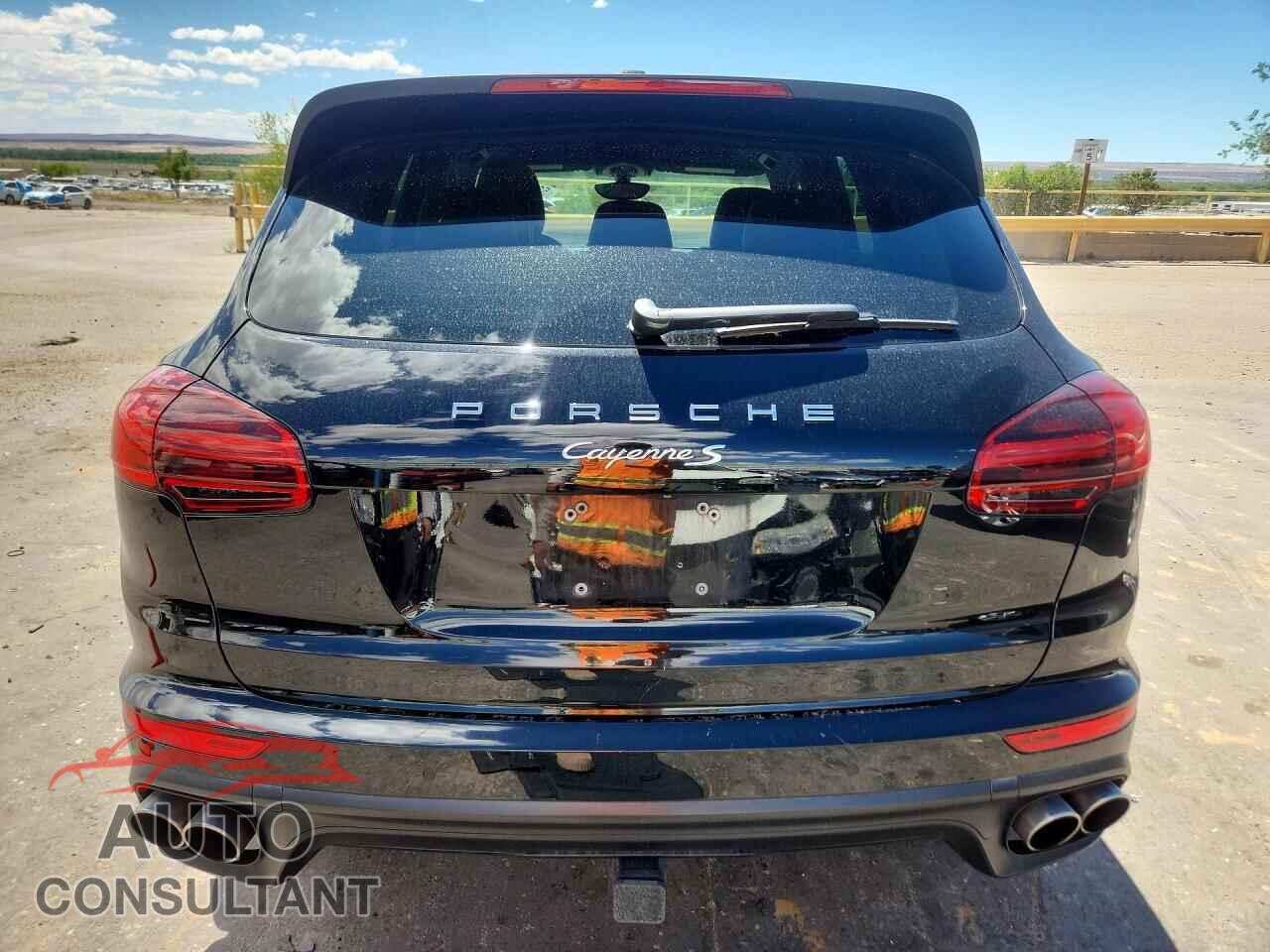 PORSCHE CAYENNE 2016 - WP1AB2A26GLA95648