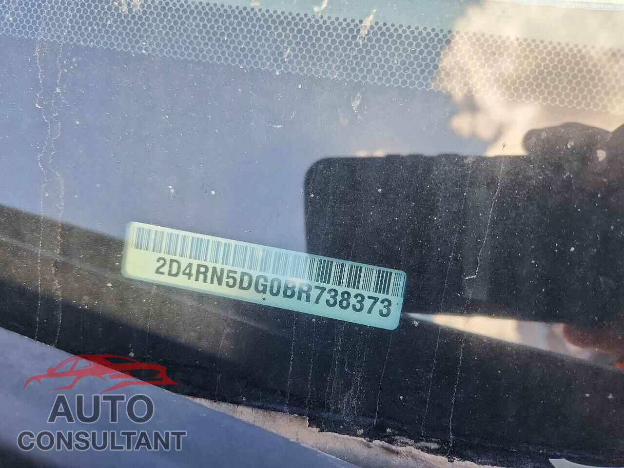 DODGE CARAVAN 2011 - 2D4RN5DG0BR738373