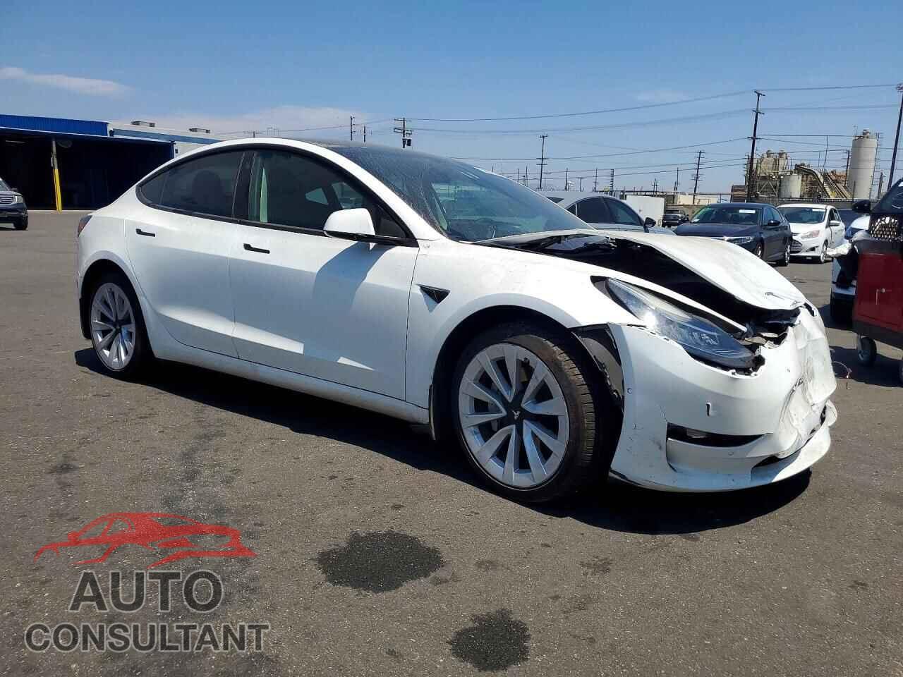 TESLA MODEL 3 2022 - 5YJ3E1EA8NF245899