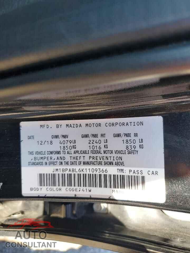 MAZDA 3 2019 - JM1BPABL6K1109366